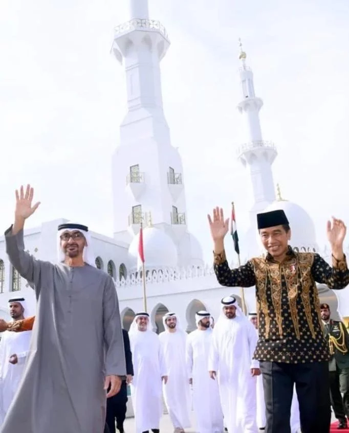 Solo Punya Masjid Baru yang Sangat Megah, Kembaran dari The Sheikh Zayed Grand Mosque di Abu Dabi, Yuk Intip Kemewahannya...